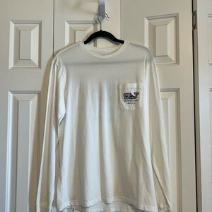 Vineyard Vines Long-Sleeve Pocket Tee in White with Multicolor Whale Logo